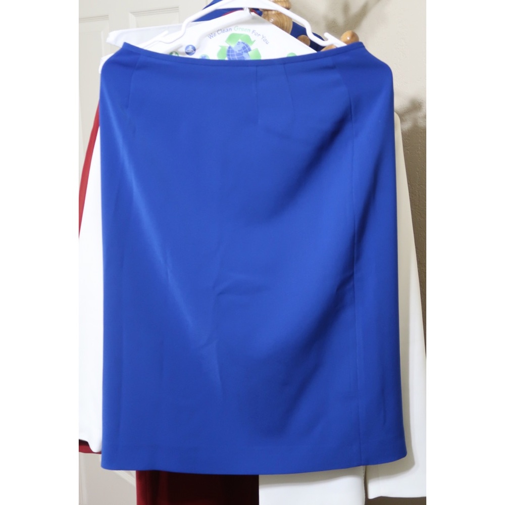 Blue Le Suit Skirt Size 6